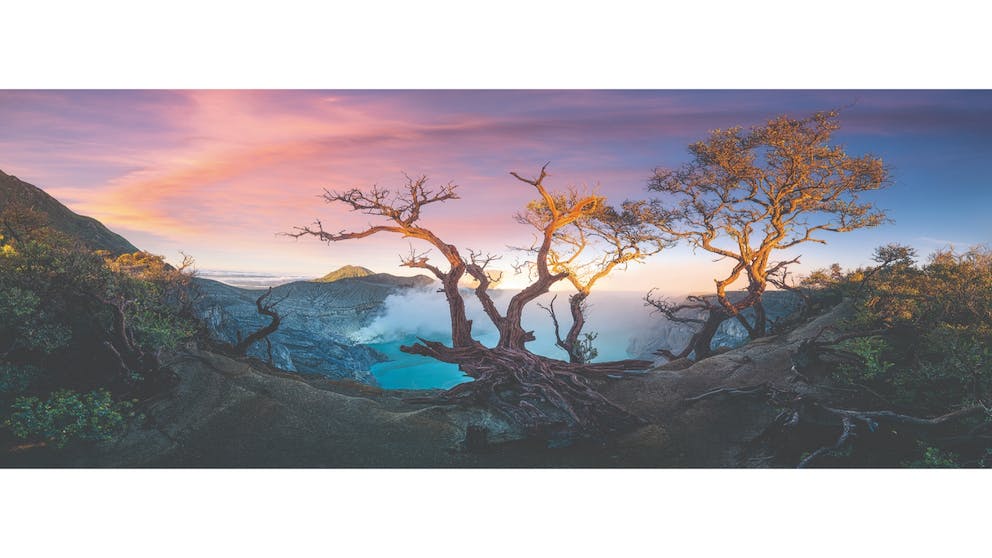 Ravensburger - Acid Lake at Mount Ijen Java 1000 Piece Jigsaw